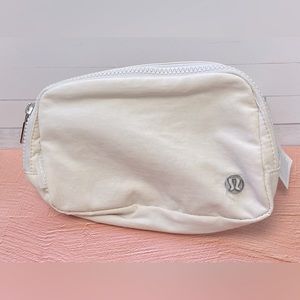 Lululemon Everywhere Belt Bag